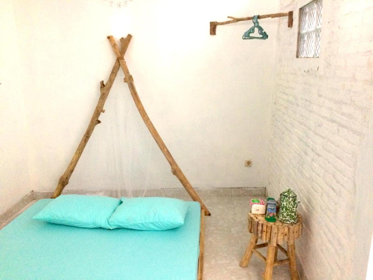 "Nomore" Gallery And Guesthouse Yogyakarta Buitenkant foto